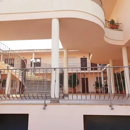 Dimora Cavallini - In Pula, Sardinia, Italy פולה